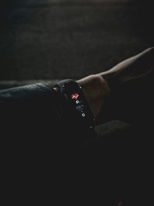 Wellness & Tech Wave: How Wearable Devices Revolutionize Personal Health