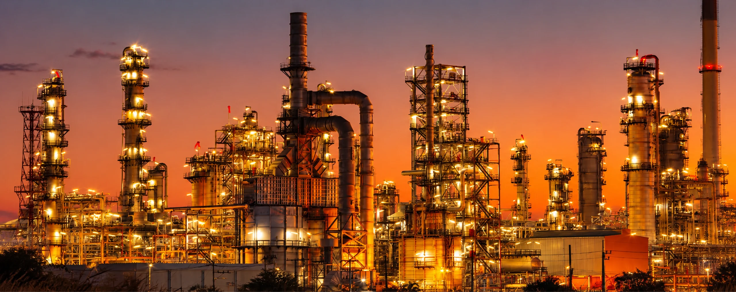 Industrial operations image representing AI for construction and field services